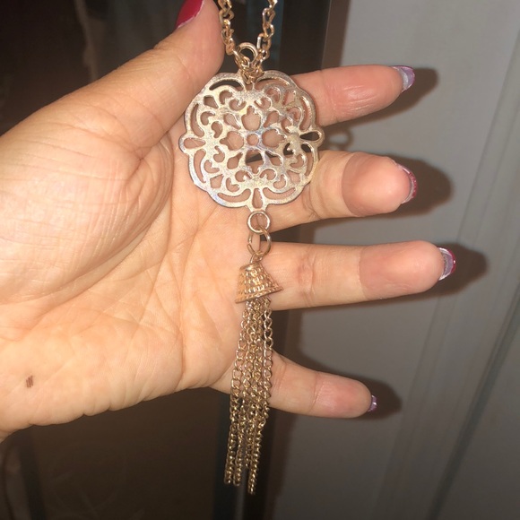 Long gold necklace statement piece - Picture 2 of 4